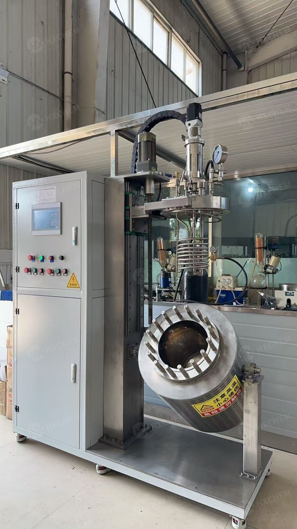 Floor stand pressure reactor
