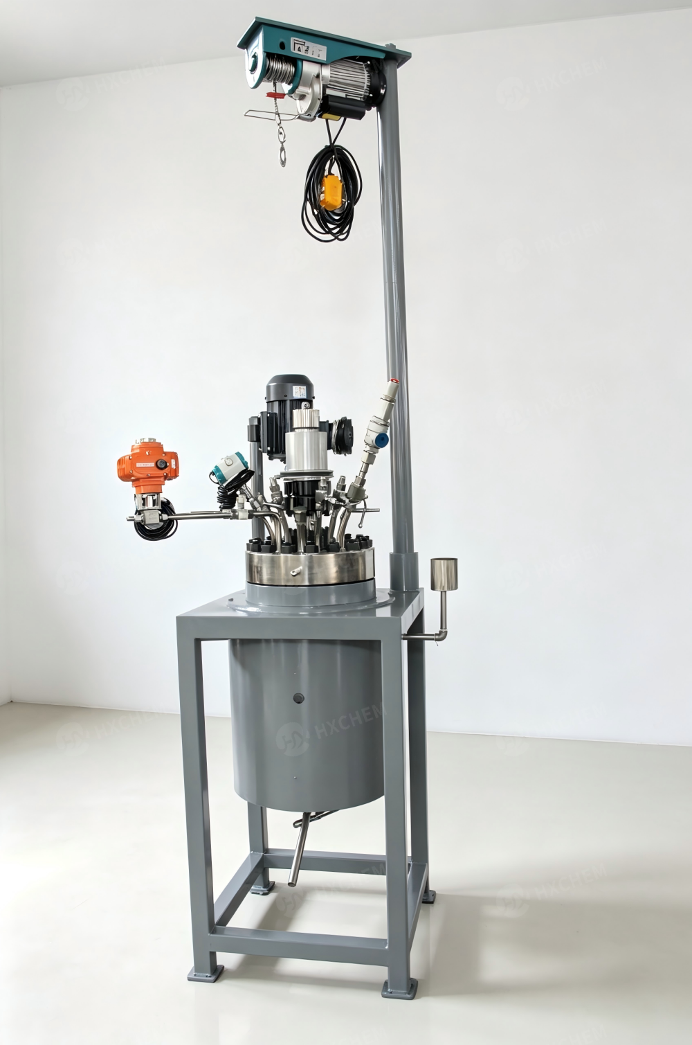 Floor stand pressure reactor