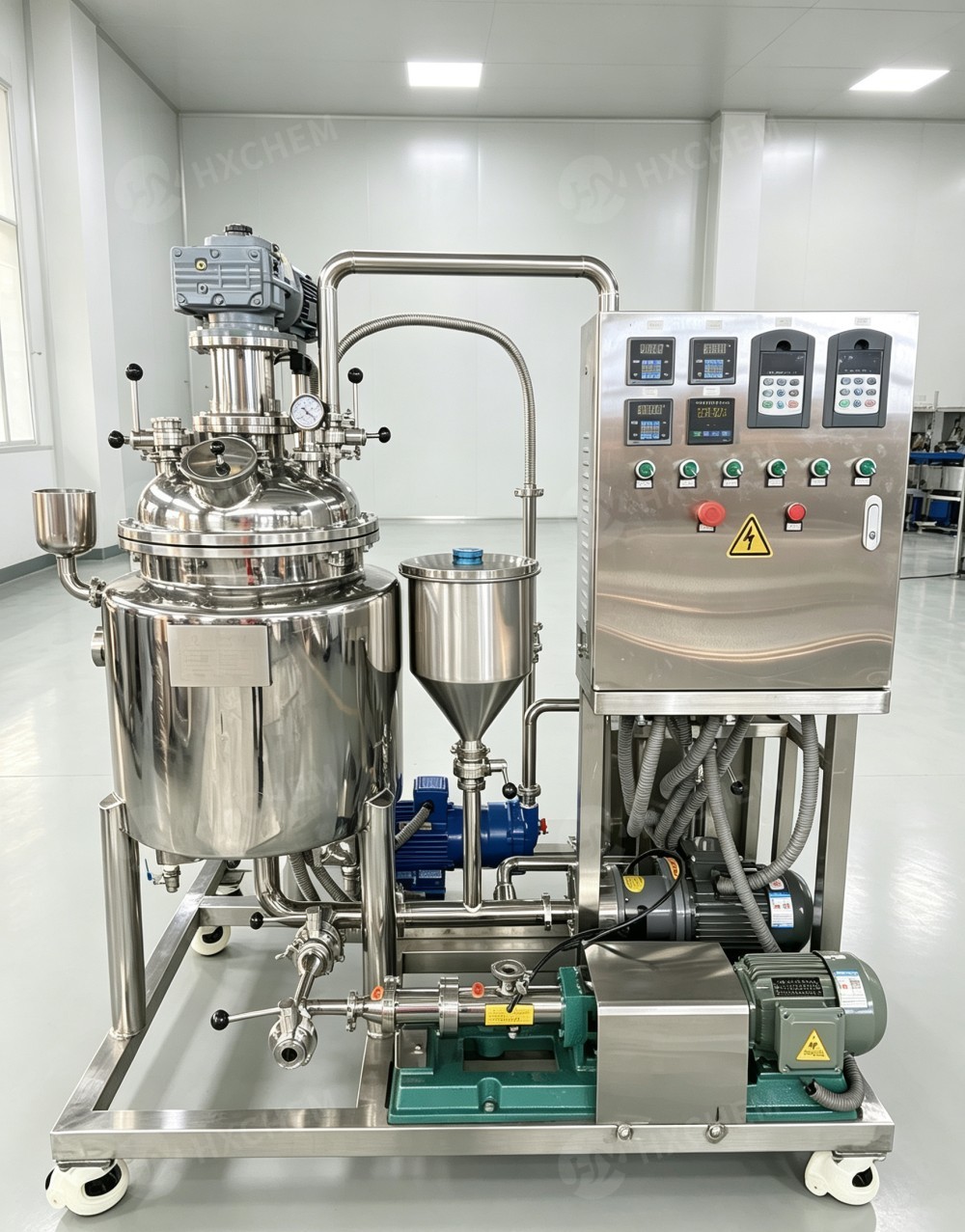 Vacuum emusifying reactor