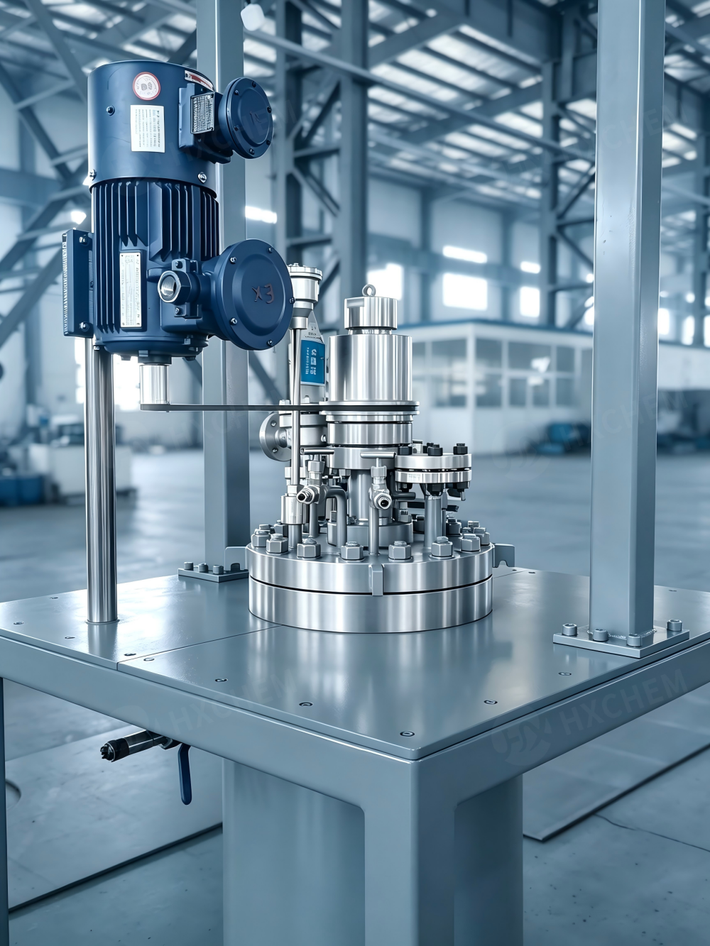 pressure reactors with electric lifting