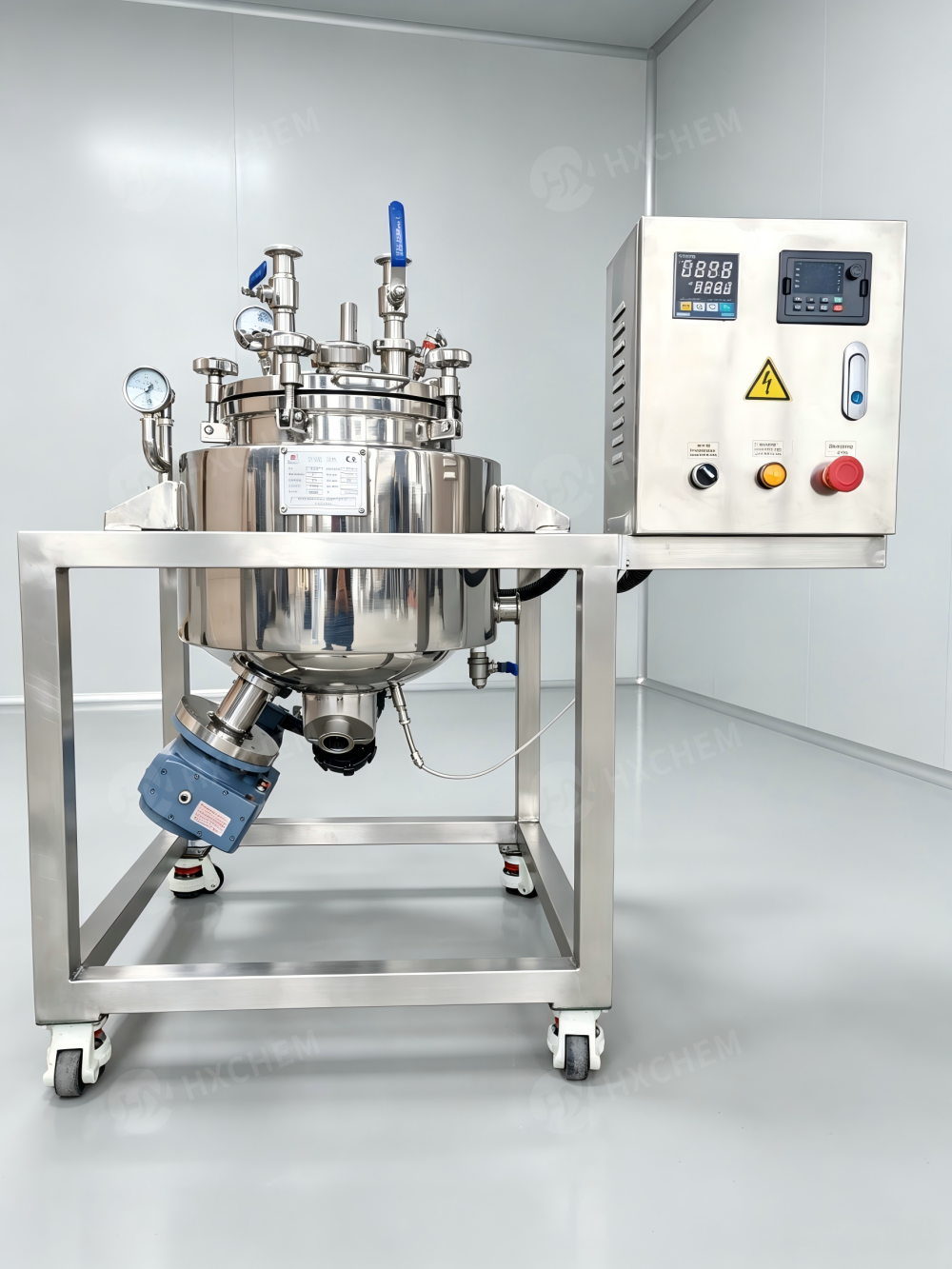 Bottom entry mixing tank