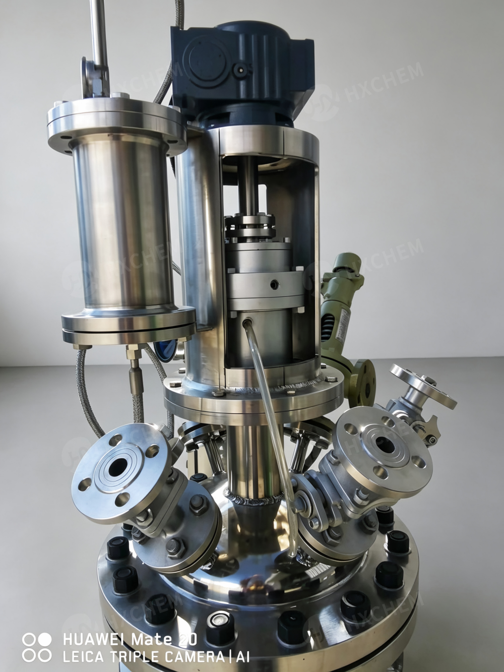 Lab mixing tank