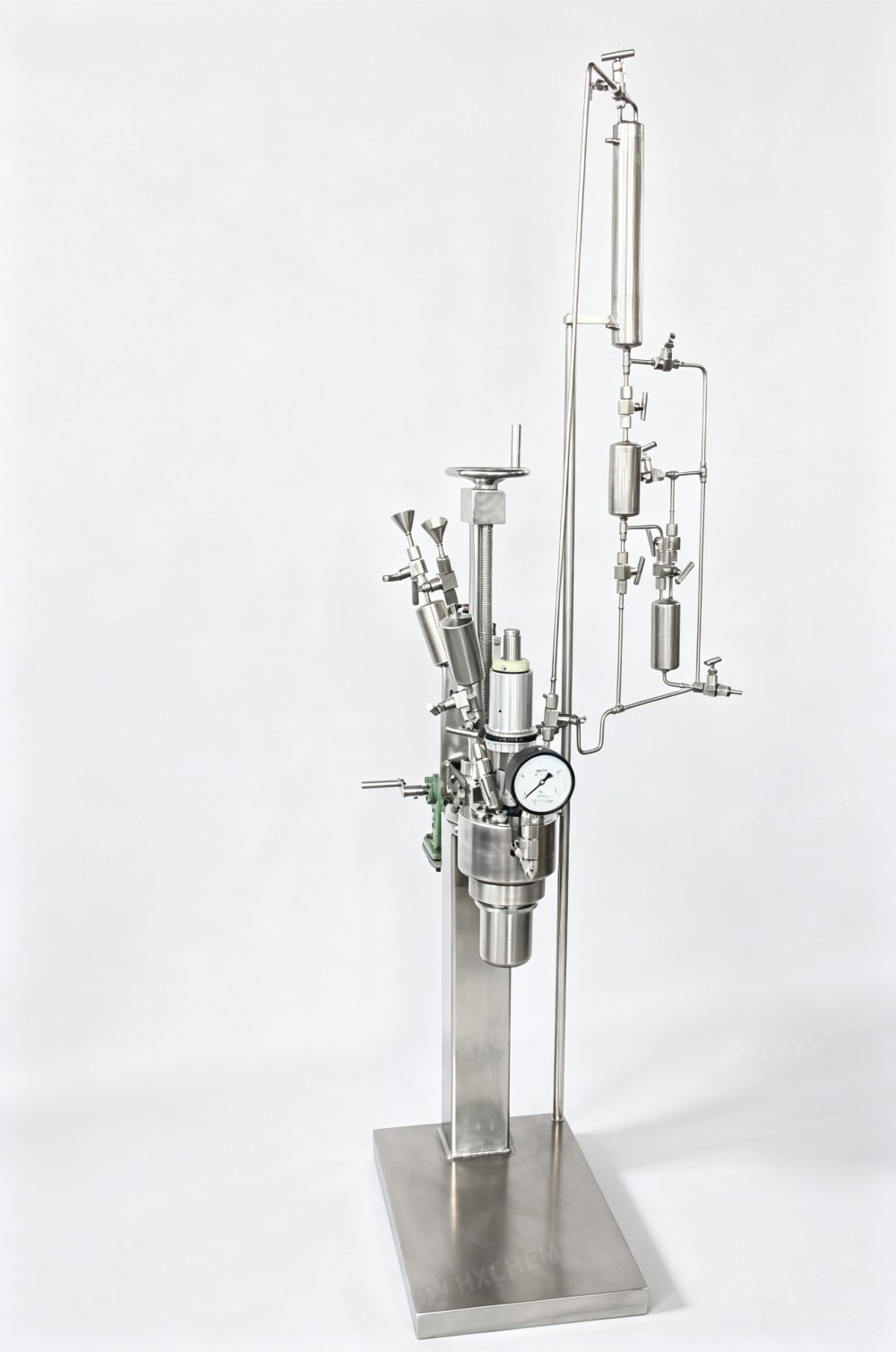 laboratory pressure reactor with distillation