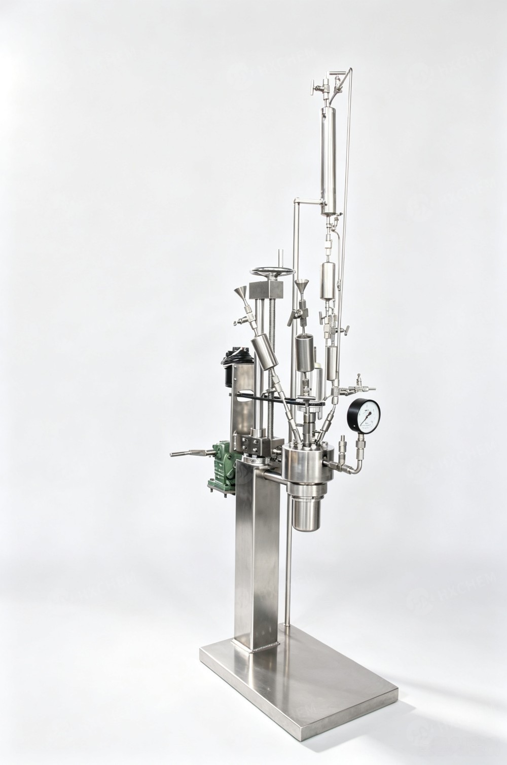 Fast closure pressure reactors Fast closure pressure reactors