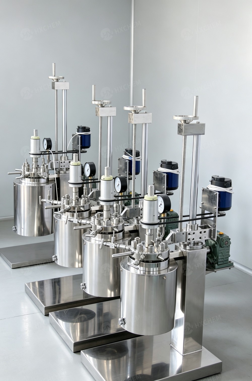 Manual lifting and rotate laboratory pressure reactor