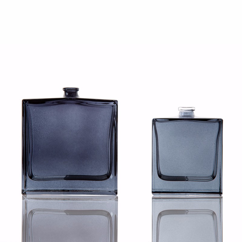 Flacone di profumo quadrato nero da 30 ml / 50 ml / 100 ml
