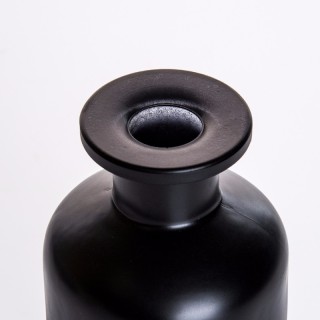 زجاجة عطر سوداء سعة 150 مل