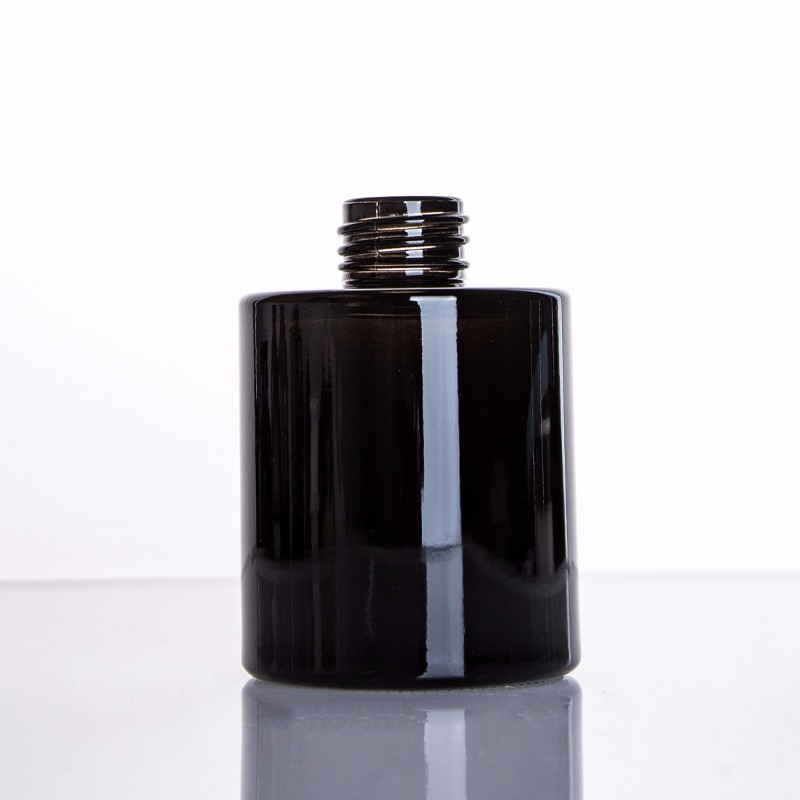 Botol Penyebar Hitam Kosong dengan Kayu
