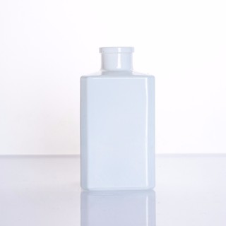 Botol Kaca Diffuser Kosong Persegi Berwarna