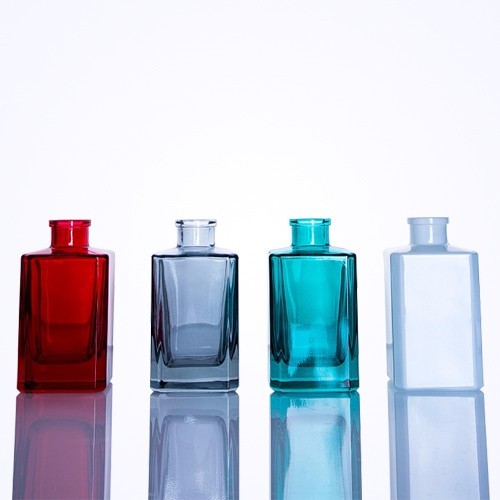 Botol Kaca Diffuser Kosong Persegi Berwarna