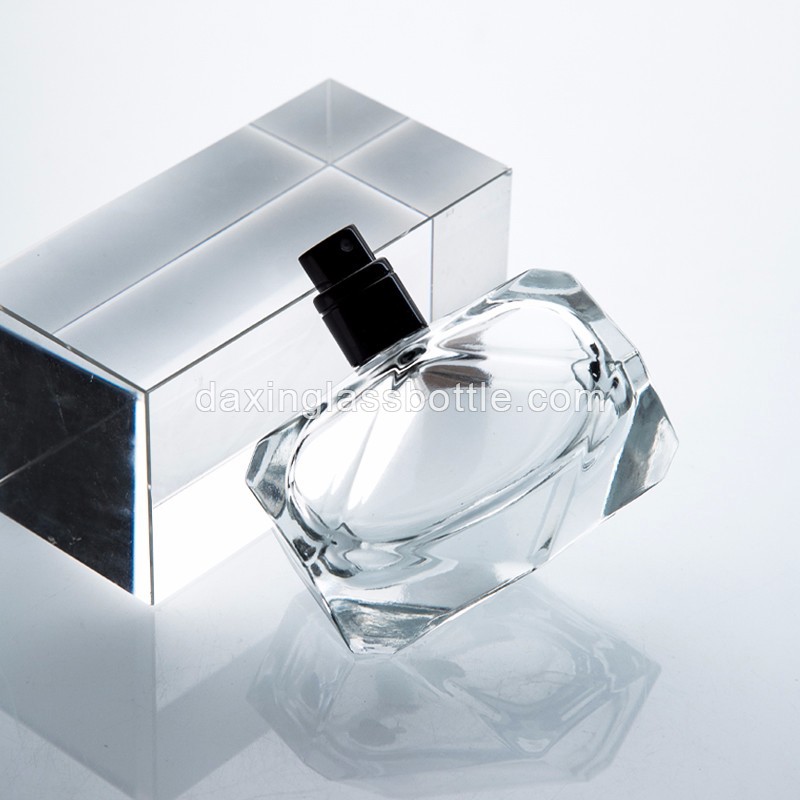 30ml可再装钻石花式玻璃香水瓶 低价格30ml可再装钻石花式玻璃香水瓶采购