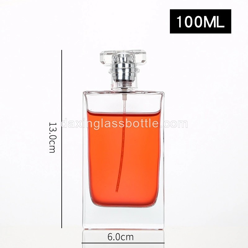 Flacon de parfum carré en verre de marque de 50 ml à vendre