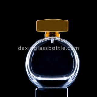 30ml / 50ml / 100ml Mewah Kosong Botol Parfum Bulat Crimping OEM Botol Parfum Dekoratif Botol Parfum Perancis Kristal