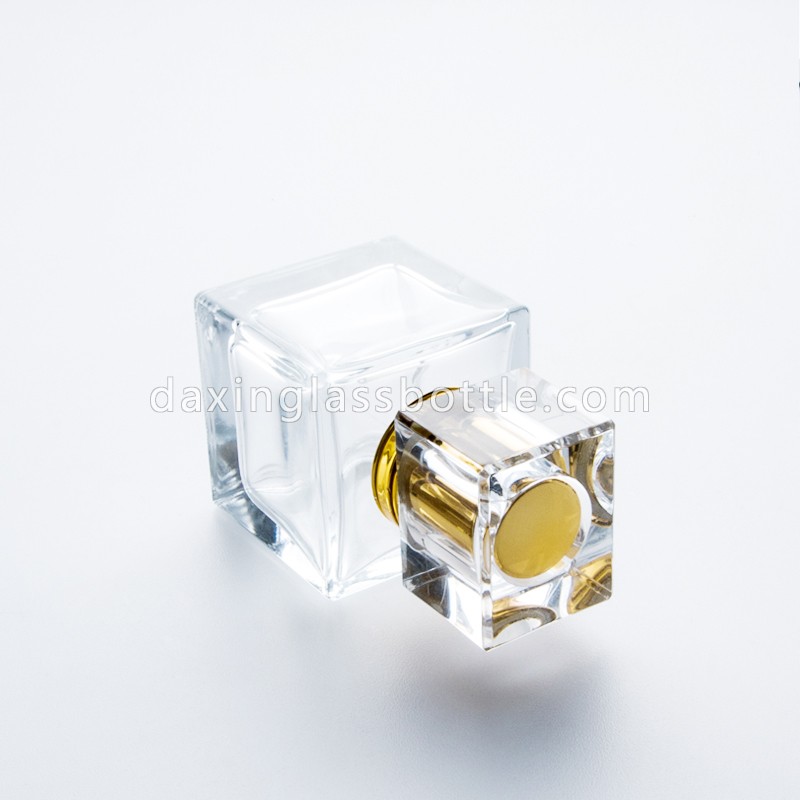 Frasco de perfume de diseño vacío de 30 ml con forma de cubo y envase en spray.
