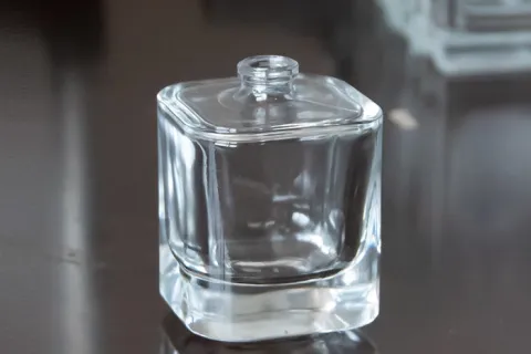 Bagaimana cara kerja botol parfum?