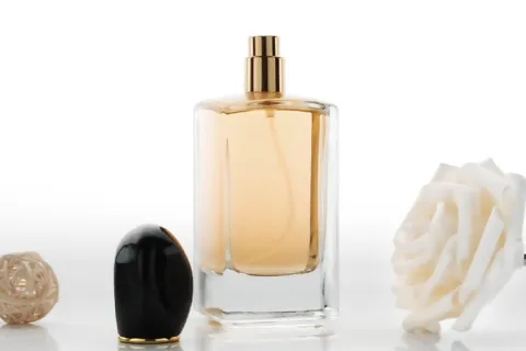 Rasa adalah cara penting untuk mengidentifikasi parfum