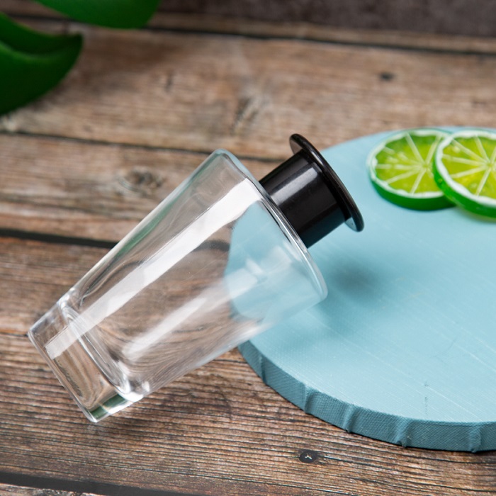 Puis-je mettre du parfum dans un flacon d'aromathérapie ?