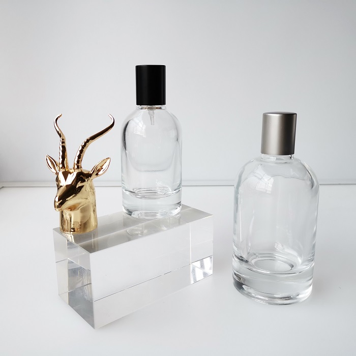 Can the perfume bottle be refilled with perfume?