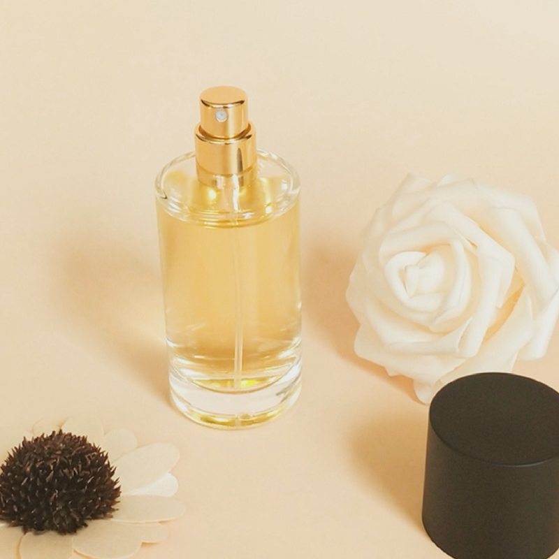 Bagaimana botol parfum kaca diproduksi?