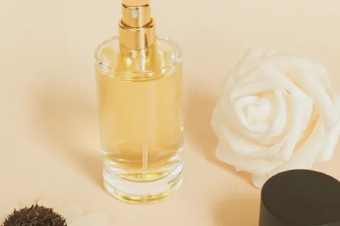 ¿Cómo se fabrican los frascos de perfume de vidrio?