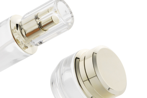 Bagaimana cara mengeluarkan lotion kental dari botol?