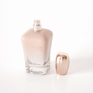 زجاجة عطر مستطيلة باللون الوردي سعة 100 مل مع أغطية