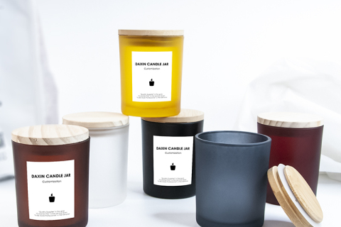 Bisakah Anda memasukkan glitter ke dalam lilin?