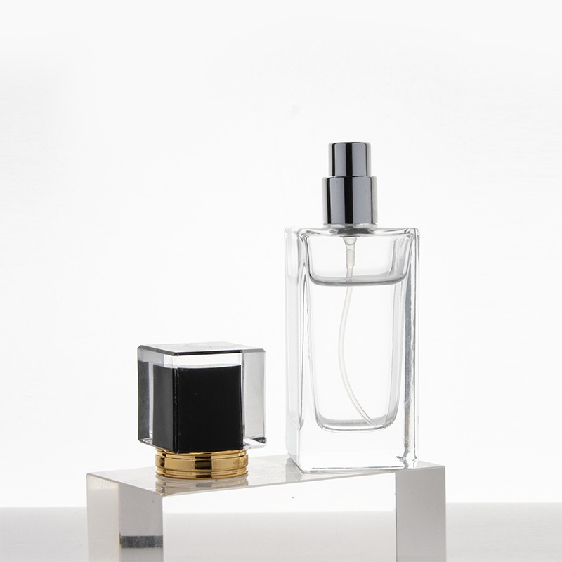 Flacon vaporisateur de parfum vide en verre transparent haut de gamme de 50 ml