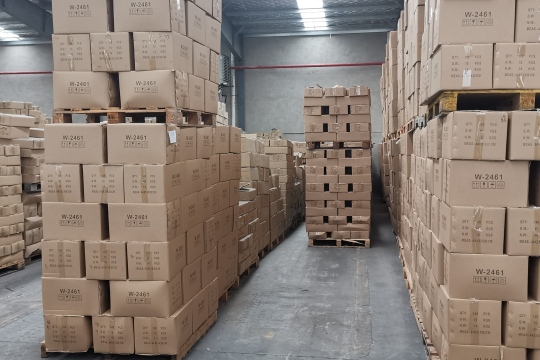 Confezione di bottiglie di profumo