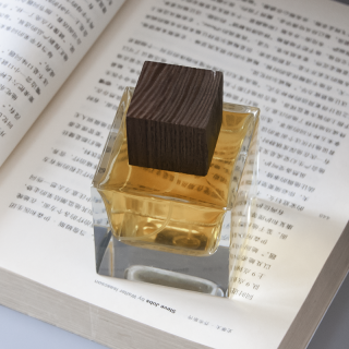 Botella de perfume personalizada de esmalte transparente de 100 ml