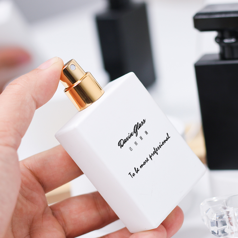 Frasco de perfume recargable de vidrio de sílex de 30 ml con atomizador de colonia portátil