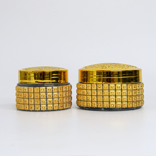 100ml 150ml Round Candy Bottle Empty Saffron Glass Bottle with Screw Cap