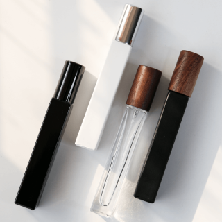 Botol Semprot Parfum Mini 10ml Transparan yang Dapat Digunakan Kembali Alat Penyemprot Kaca