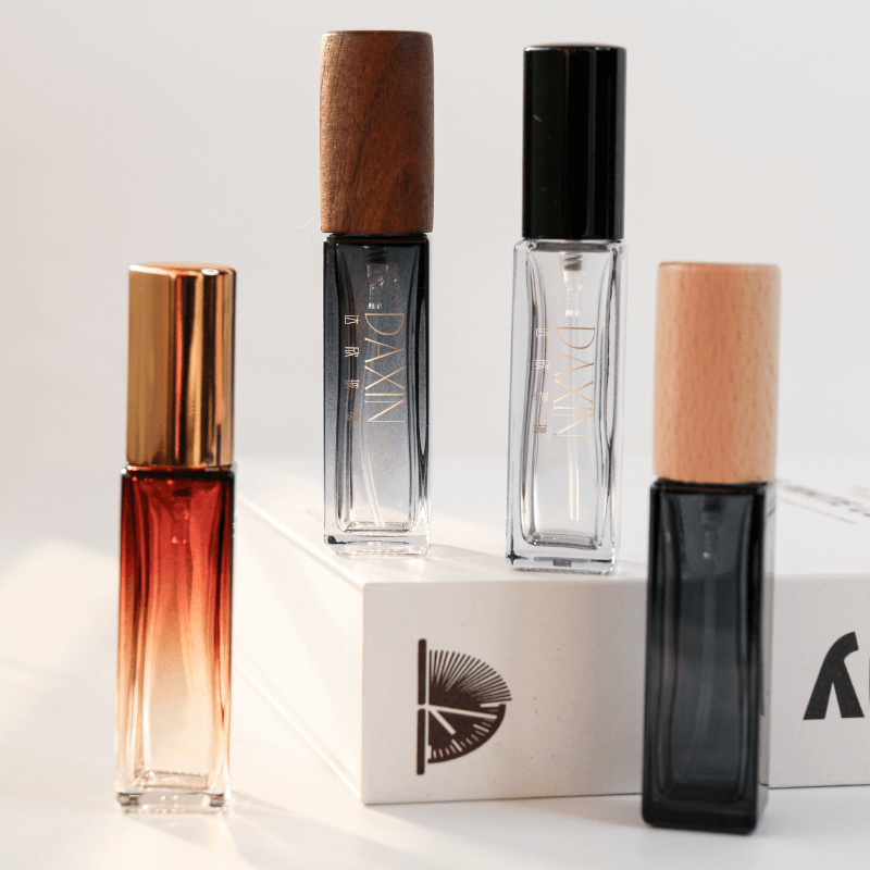 Quadratischer Parfümflakon aus Glas mit Holzverschluss, 5 ml, 10 ml