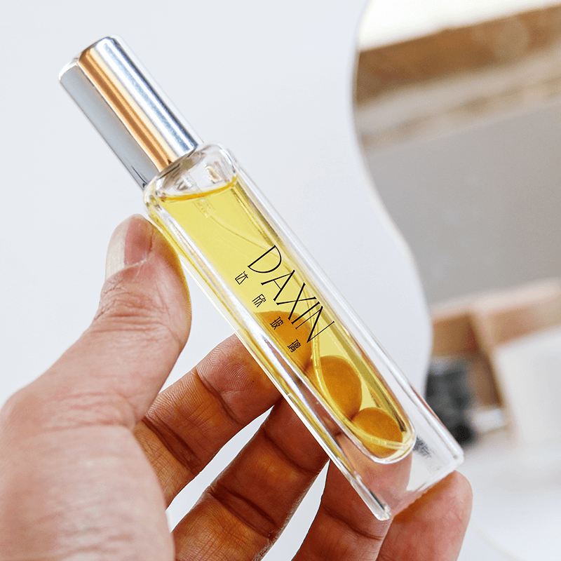 스프레이와 뚜껑이 있는 투명한 15ml 휴대용 리필형 향수병