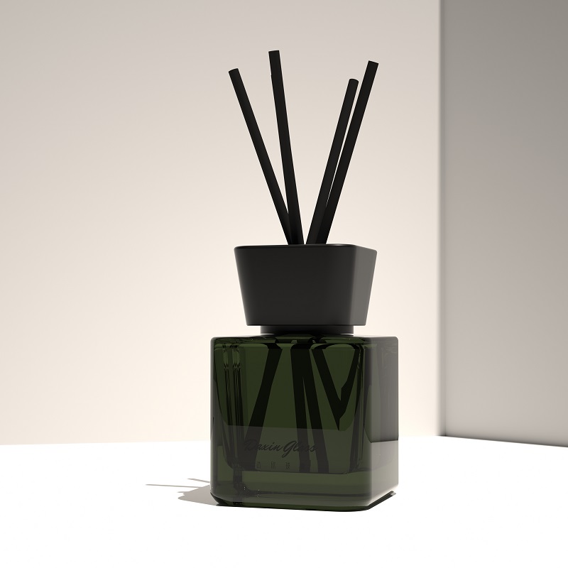 luxury reed diffuser bottle with box