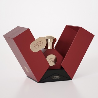 OEM ODM 50ml Perfume Bottle Magnetic Rigid Box Closed by Double Open Door Packaging