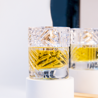 Embossed Perfume Bottle 50 ml Cylinder Shape Glass Spray Bottle