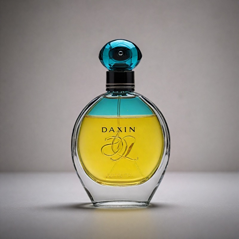 How do you use a mini perfume travel bottle?