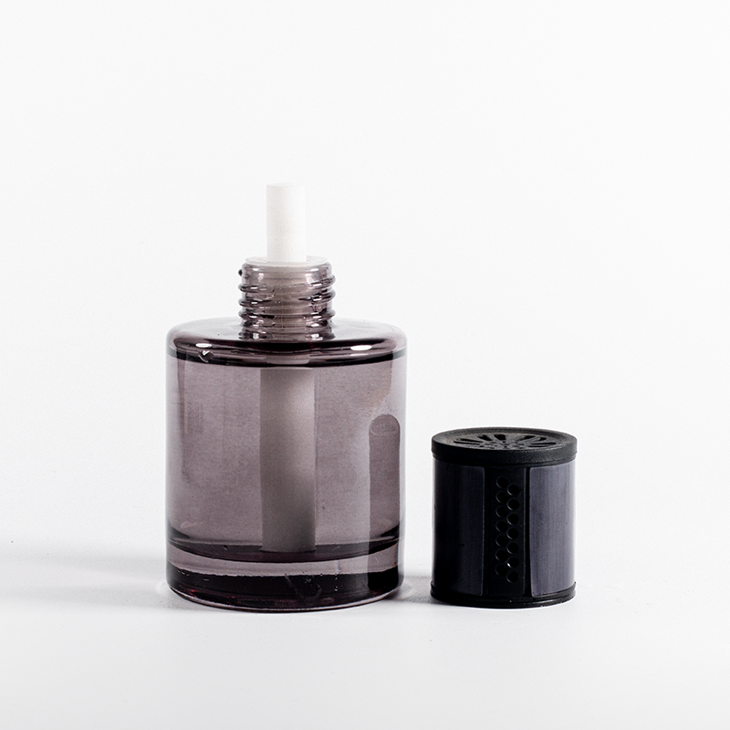 Botol Diffuser Kaca Abu-abu Mengkilap Berkualitas Tinggi 140ml Diffuser Bening dengan Logo Kustom Botol Kaca Elegan