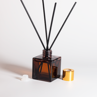 Flacone di diffusore di bastoncini di vetro vuoto di lusso da 60 ml e 100 ml con tappo a vite