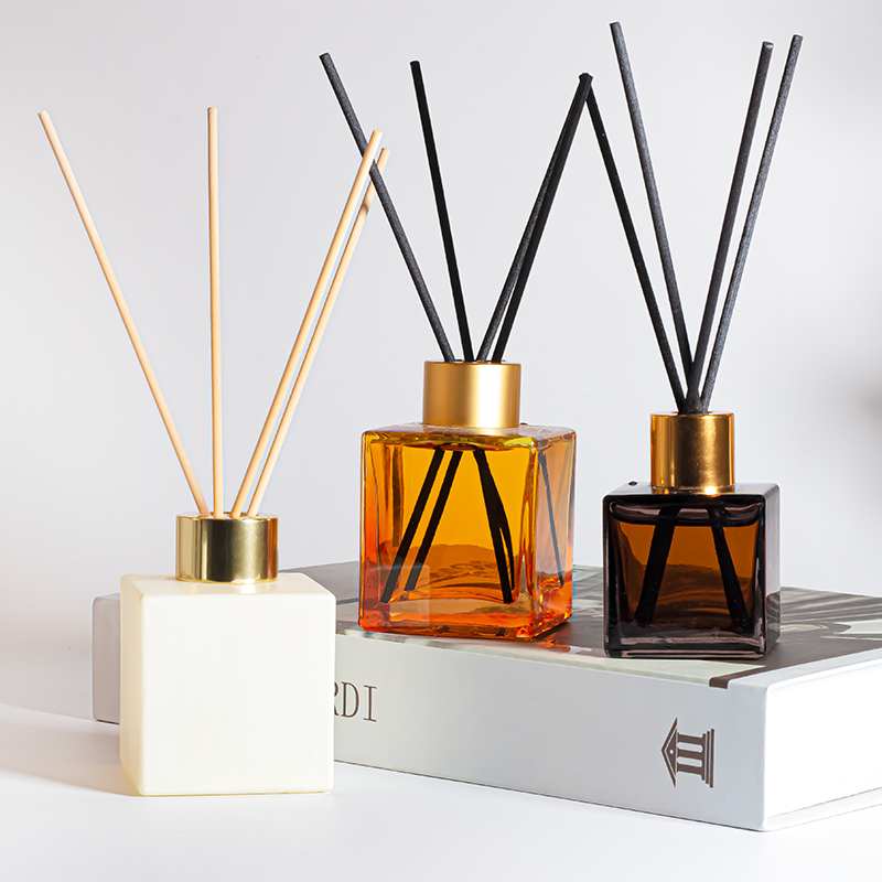 Botol Diffuser Reed Kaca Kosong Mewah 60ml 100ml dengan Tutup Ulir