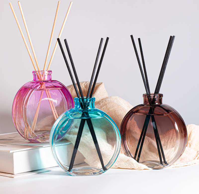 Botol Diffuser Parfum Kaca Bulat Bening Putih Mewah Kosong 150ml