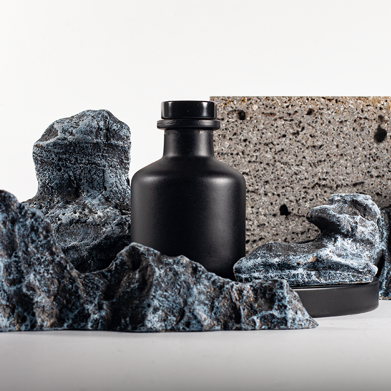 Botol Kaca Bulat Kosong untuk Parfum Rumah/Kantor Warna Hitam, 50ml, dengan Pengharum Ruangan dan Penyebar Aroma.