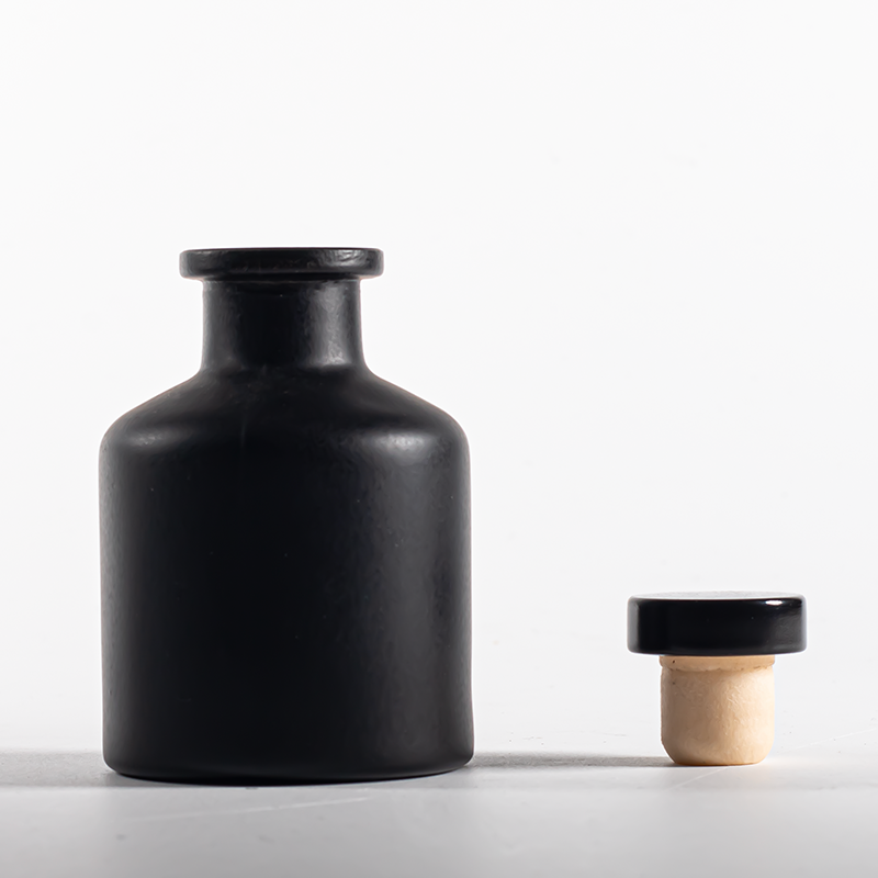Botol Kaca Bulat Kosong untuk Parfum Rumah/Kantor Warna Hitam, 50ml, dengan Pengharum Ruangan dan Penyebar Aroma.