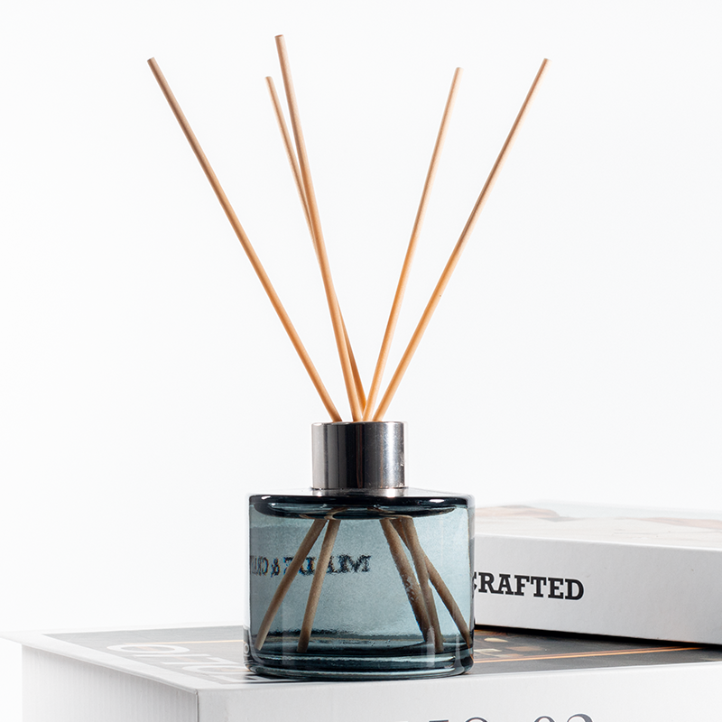 Botol Diffuser Aromaterapi Kaca Dekoratif Vintage Elegan 130ml untuk Ruang Tamu dan Rumah