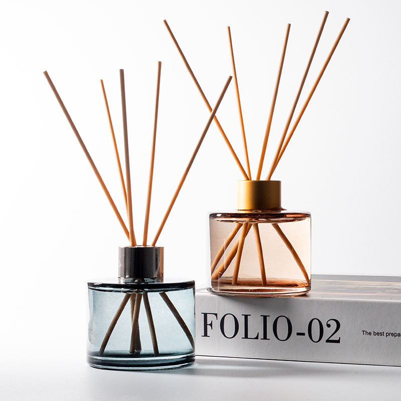 Botol Diffuser Aromaterapi Kaca Dekoratif Vintage Elegan 130ml untuk Ruang Tamu dan Rumah