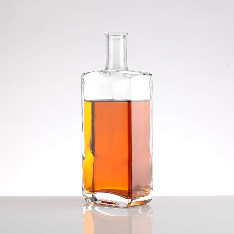 Botol Kaca Minuman Keras Persegi Panjang Bahu Datar 500ml dengan Gabus Kristal