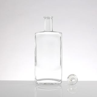 500ml Flat Shoulder Rectangle Liquor Glass Bottle with Crystal Cork