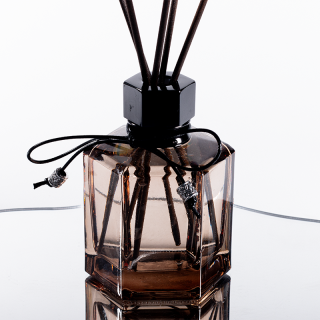 Bottiglia di vetro vuota da 120 ml, forma esagonale, diffusore a bastoncini, con coperchio